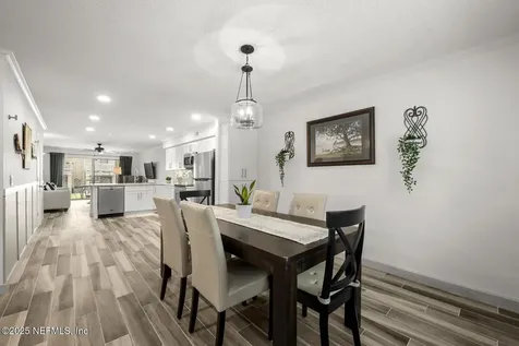 5811 Atlantic Boulevard Jacksonville FL 32207