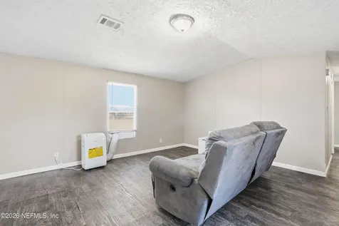 5822 Cisco Drive W Jacksonville FL 32219