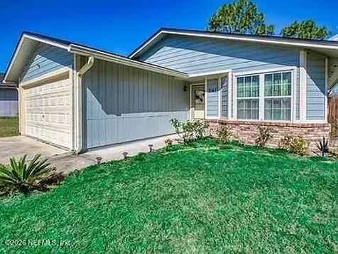 8141 Settlers Landing Trail N Jacksonville FL 32244