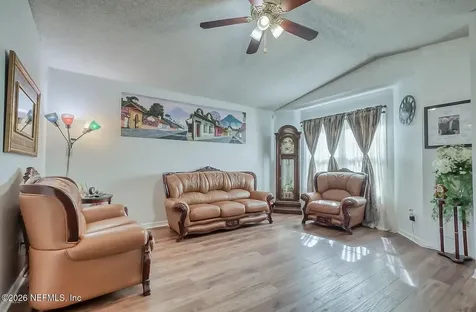 8141 Settlers Landing Trail N Jacksonville FL 32244