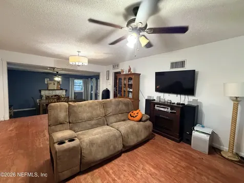2434 Ligustrum Road Jacksonville FL 32211