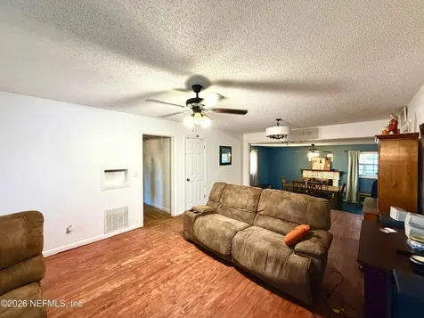 2434 Ligustrum Road Jacksonville FL 32211