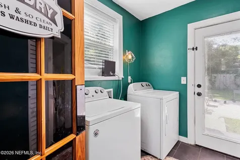 4856 Catherine Terrace Jacksonville FL 32205