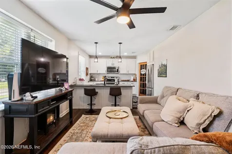 4856 Catherine Terrace Jacksonville FL 32205