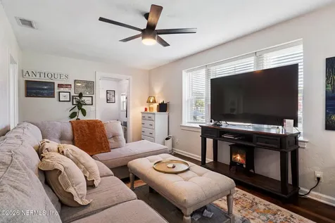 4856 Catherine Terrace Jacksonville FL 32205