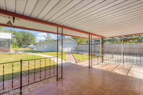 1707 S Palm Avenue Palatka FL 32177