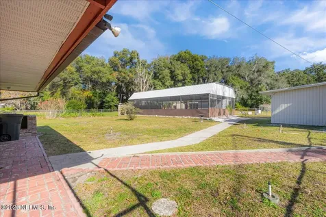 1707 S Palm Avenue Palatka FL 32177