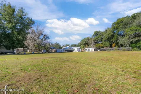 1707 S Palm Avenue Palatka FL 32177