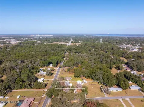 1707 S Palm Avenue Palatka FL 32177
