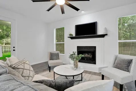 1998 Lenox Court Middleburg FL 32068