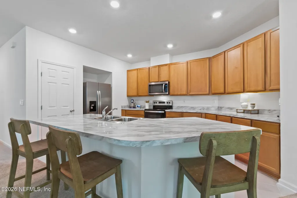 1305 Panther Lake Parkway Jacksonville FL 32221