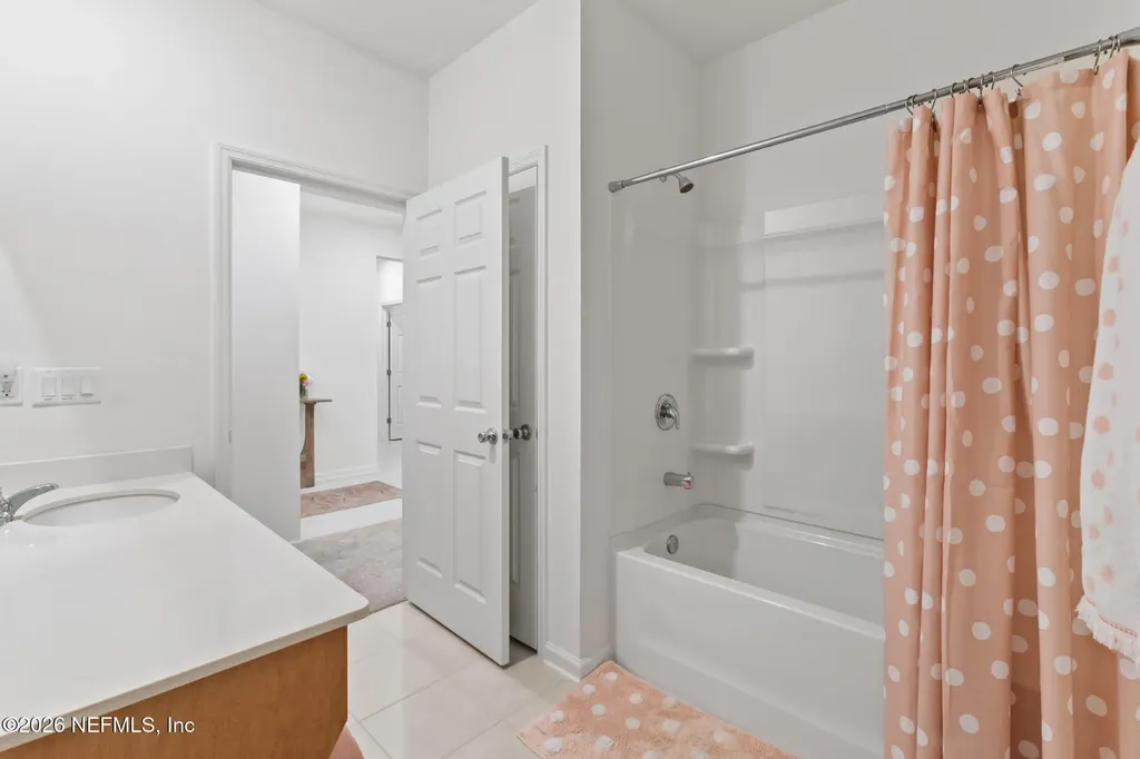 1305 Panther Lake Parkway Jacksonville FL 32221
