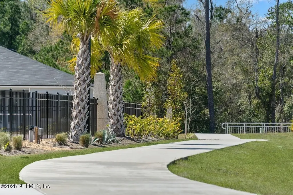 1305 Panther Lake Parkway Jacksonville FL 32221