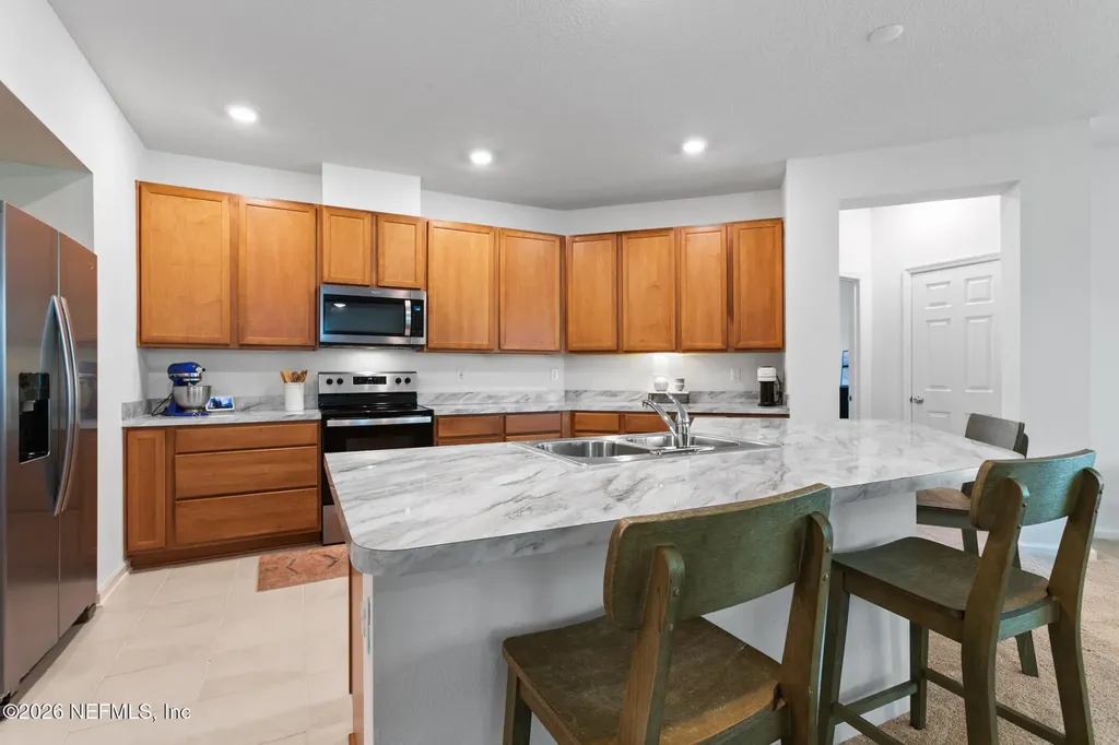1305 Panther Lake Parkway Jacksonville FL 32221