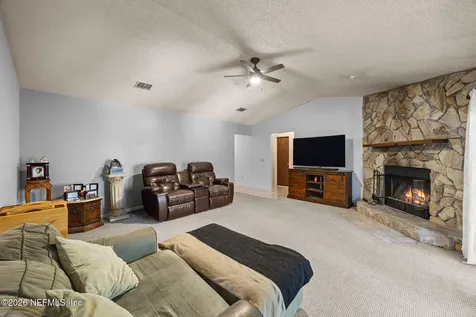 2084 Tickford Street Middleburg FL 32068