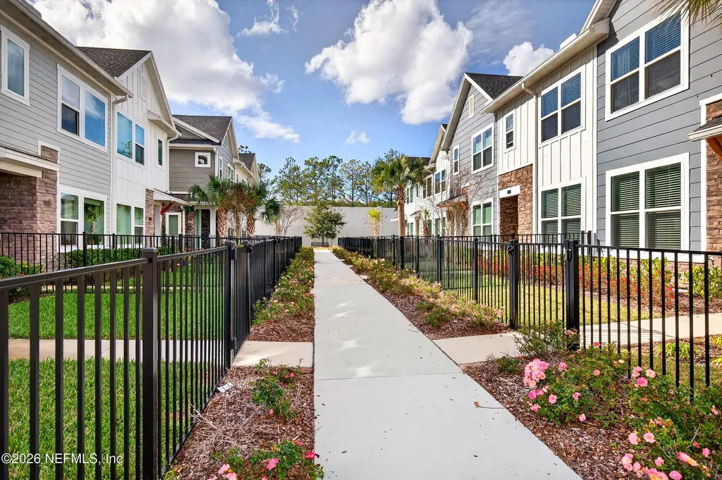 11104 Motion Court Jacksonville FL 32256