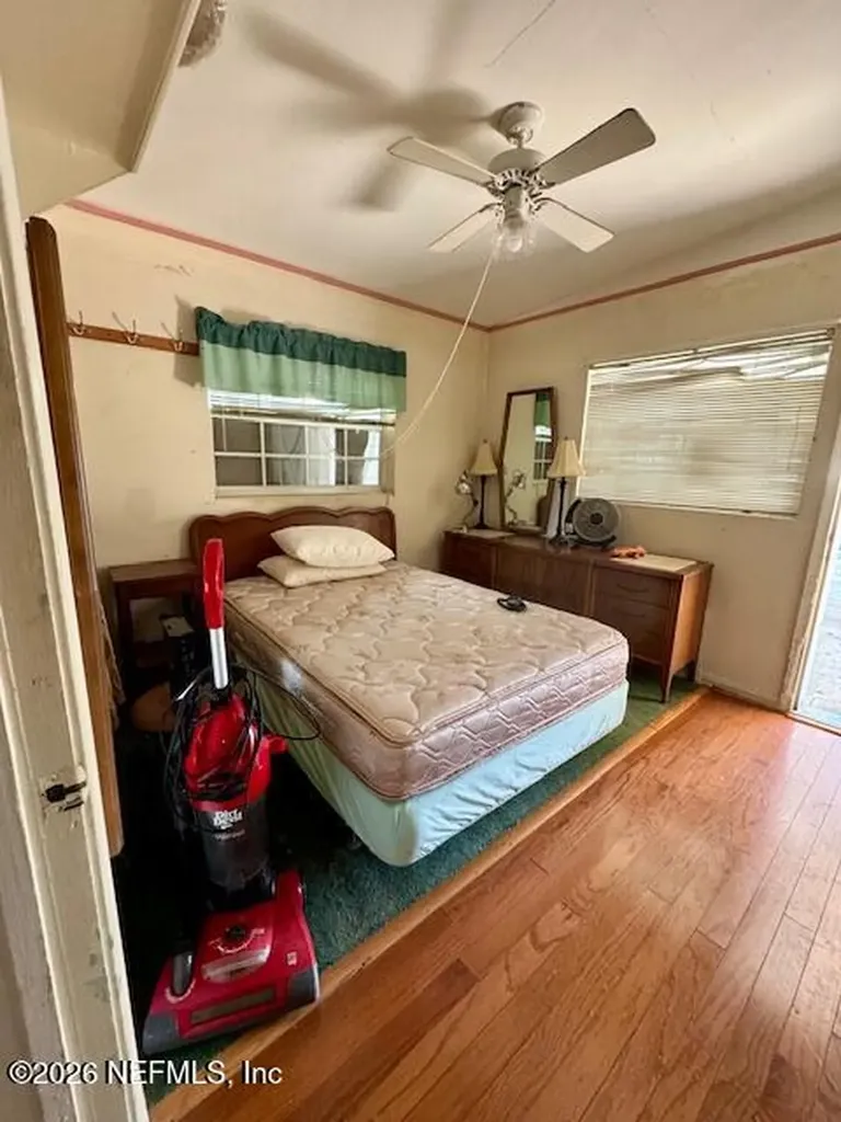 8261 Brackridge Boulevard Jacksonville FL 32216