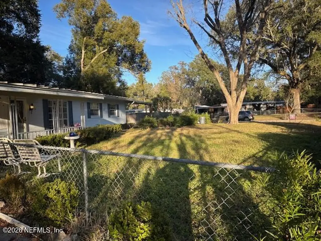 8261 Brackridge Boulevard Jacksonville FL 32216