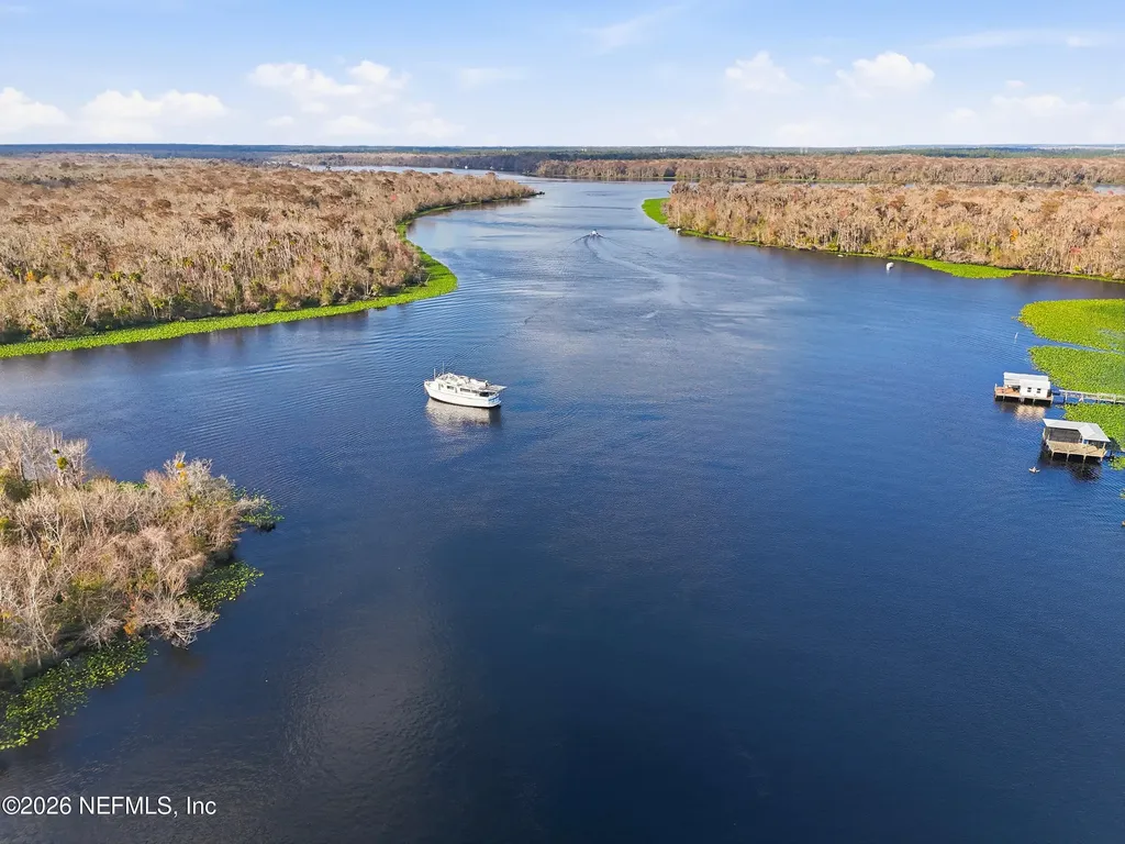 116 Waterside Avenue Satsuma FL 32189