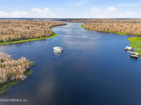 116 Waterside Avenue Satsuma FL 32189