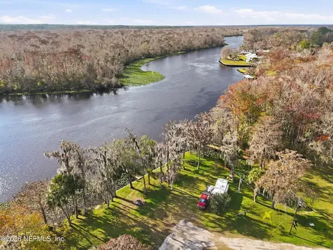 116 Waterside Avenue Satsuma FL 32189