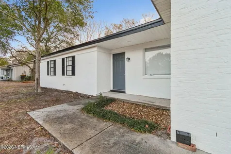 8234 Frost Street S Jacksonville FL 32221