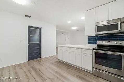 8234 Frost Street S Jacksonville FL 32221