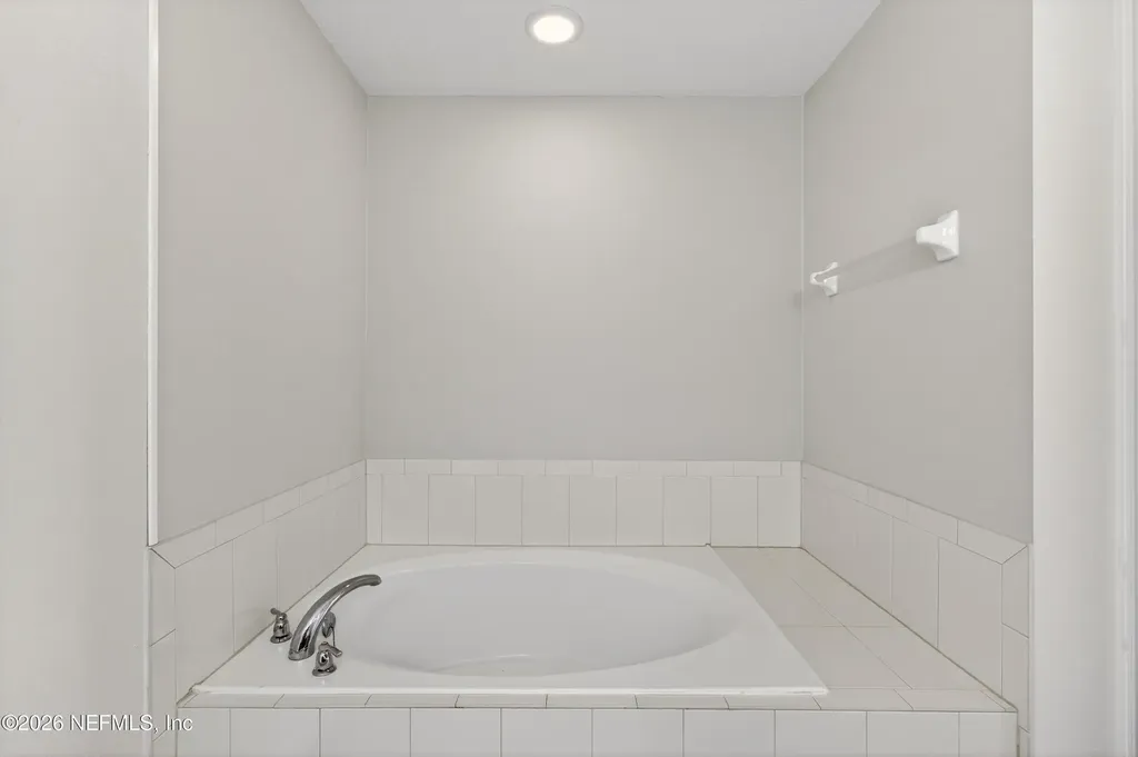 5000 Magnolia Valley Drive Jacksonville FL 32210
