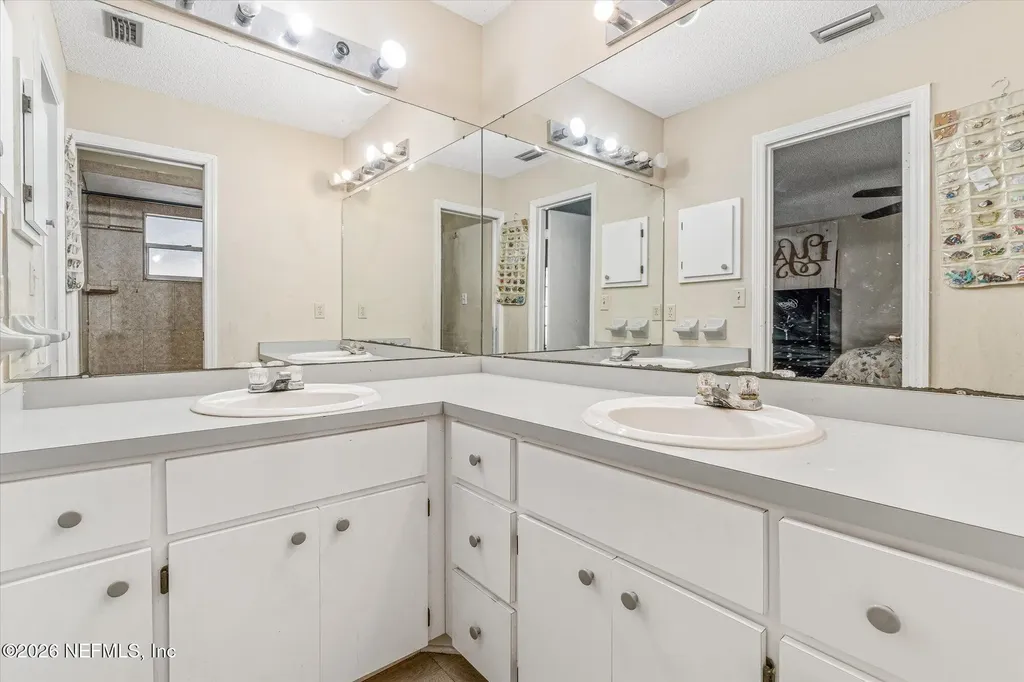 104 Magnolia Drive East Palatka FL 32131