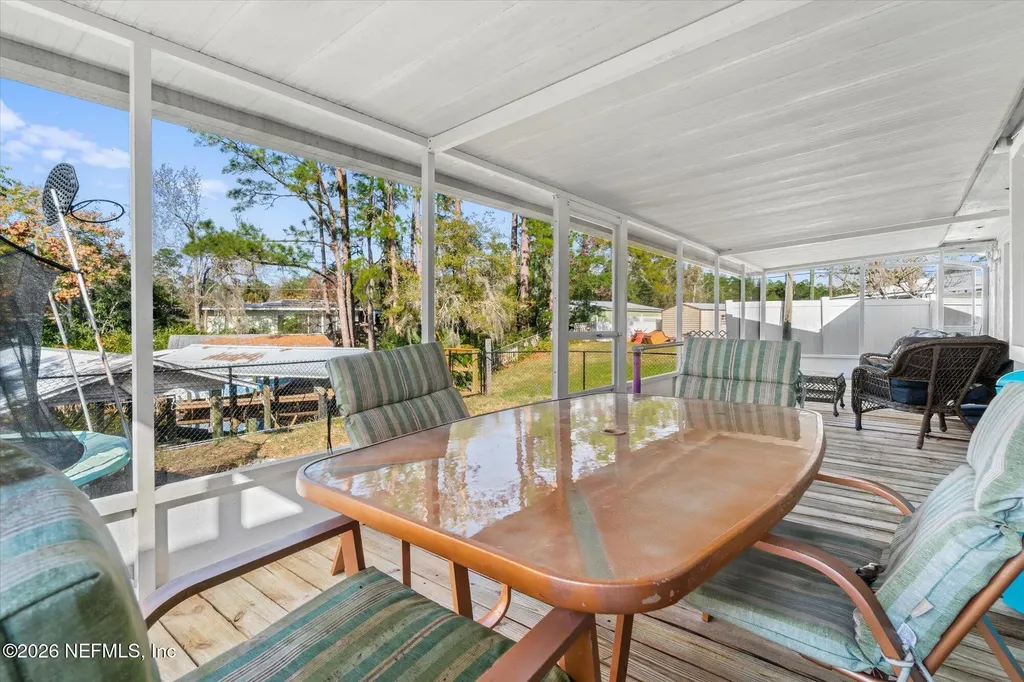 104 Magnolia Drive East Palatka FL 32131