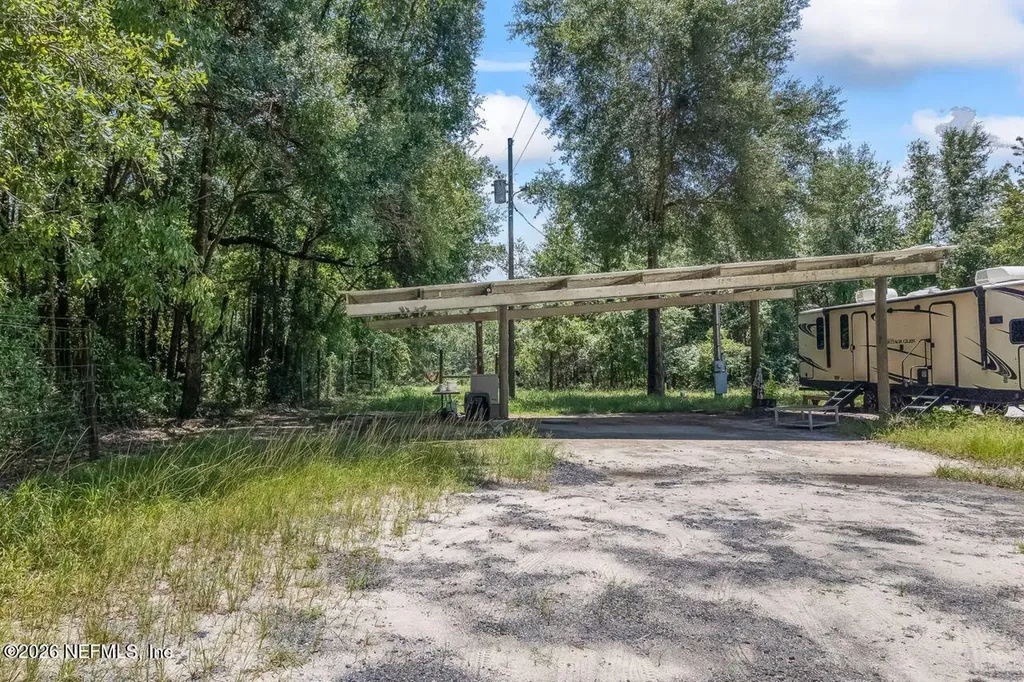 2005 County Road 16 Green Cove Springs FL 32043