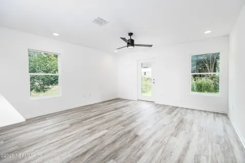 7849 Pipit Avenue Jacksonville FL 32219