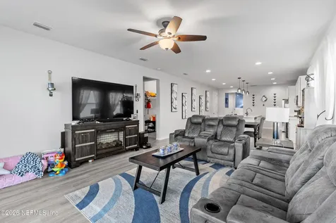 1465 Tropical Pine Cove Middleburg FL 32068