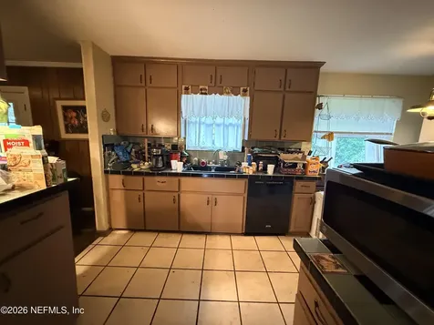 1610 Holly Oaks Lake Road E Jacksonville FL 32225