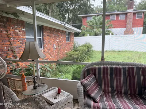 1610 Holly Oaks Lake Road E Jacksonville FL 32225