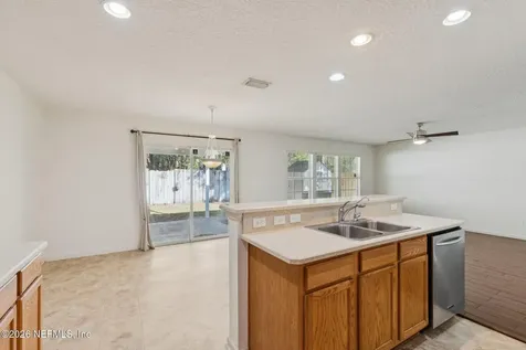11255 Martin Lakes Drive N Jacksonville FL 32220