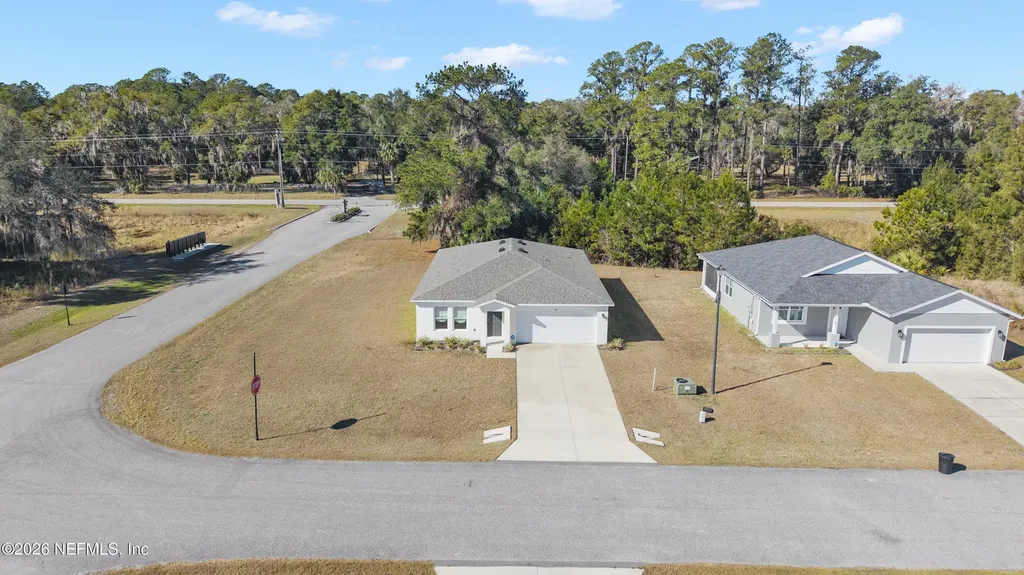 671 Live Oak Loop Crescent City FL 32112