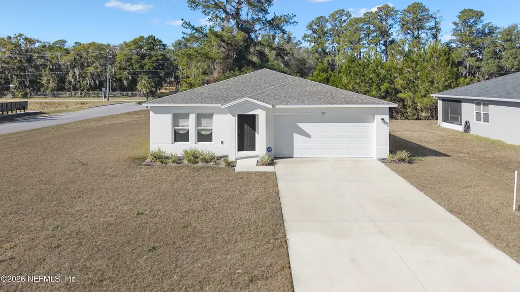 671 Live Oak Loop Crescent City FL 32112