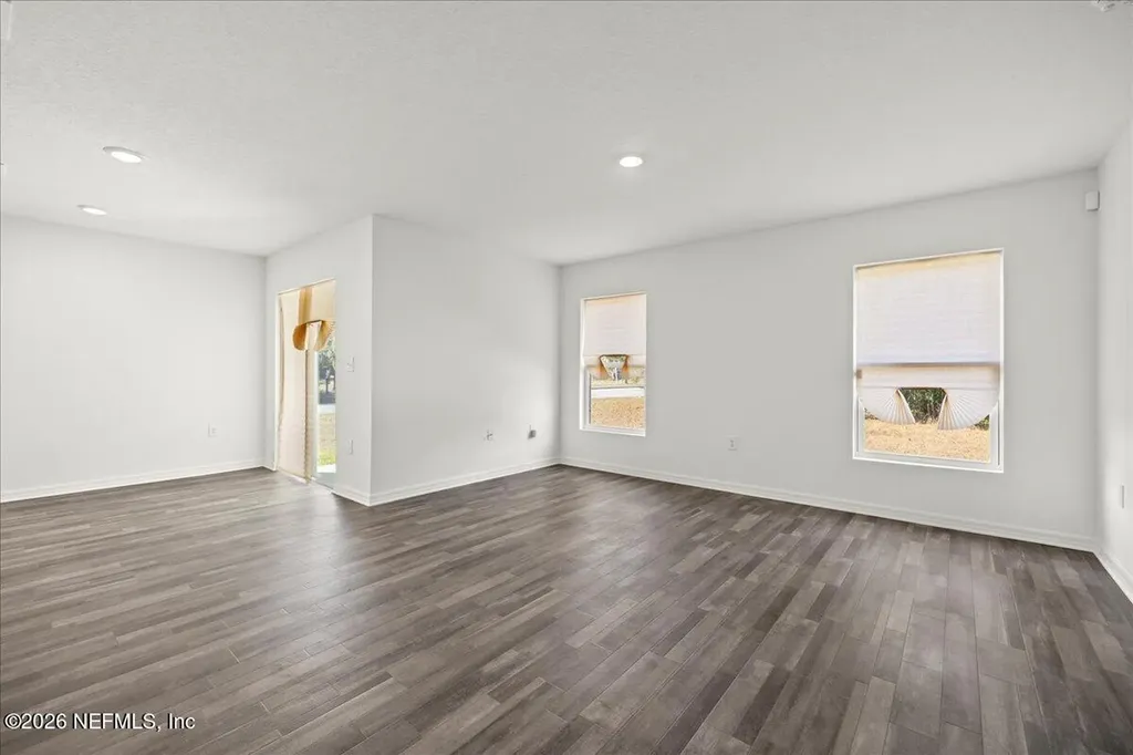 671 Live Oak Loop Crescent City FL 32112