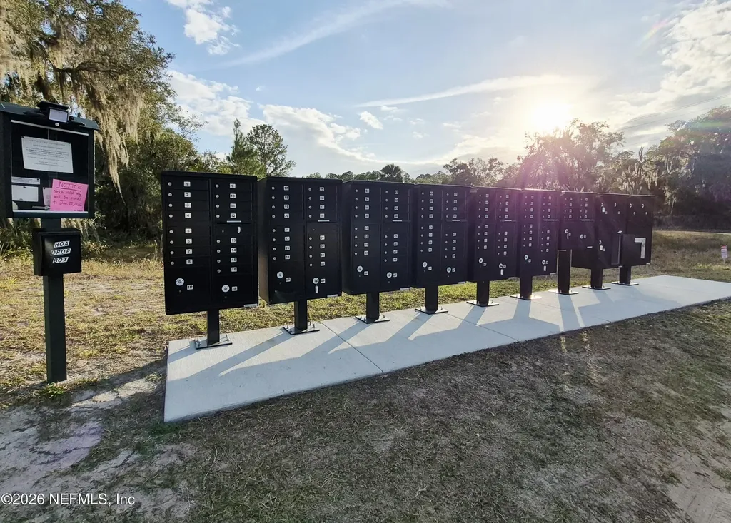 671 Live Oak Loop Crescent City FL 32112