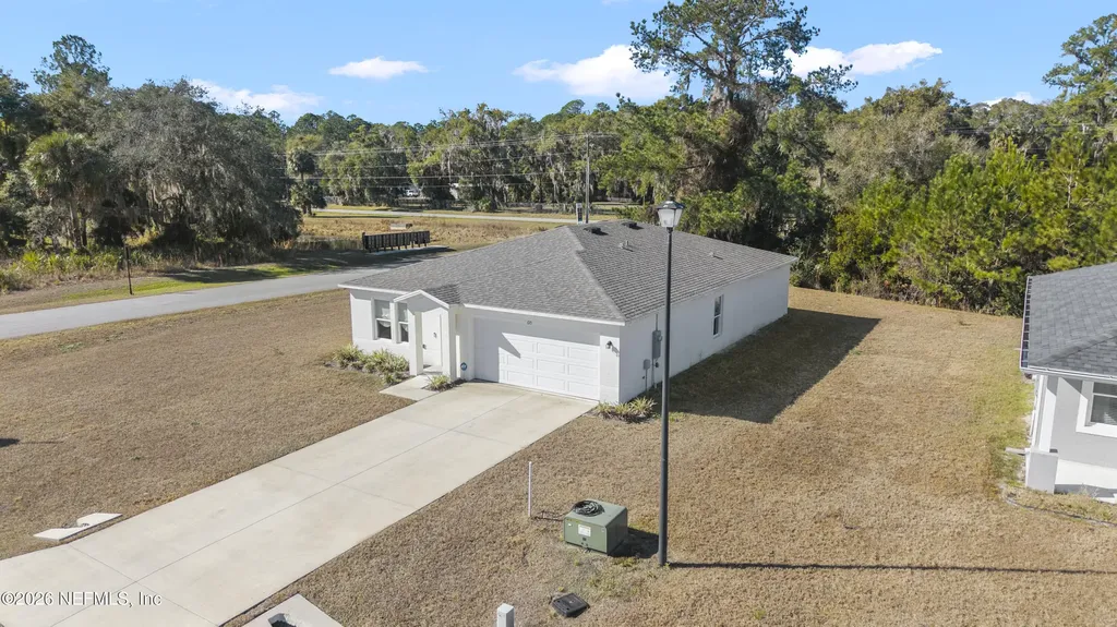 671 Live Oak Loop Crescent City FL 32112