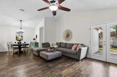 3828 Millpoint Drive Jacksonville FL 32257