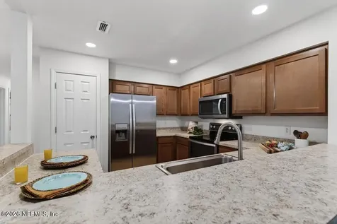 3828 Millpoint Drive Jacksonville FL 32257