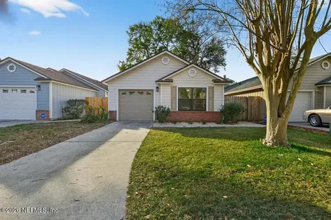 3828 Millpoint Drive Jacksonville FL 32257