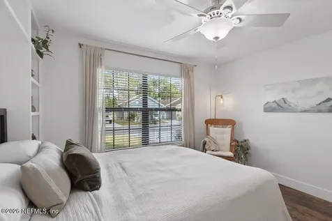 3828 Millpoint Drive Jacksonville FL 32257
