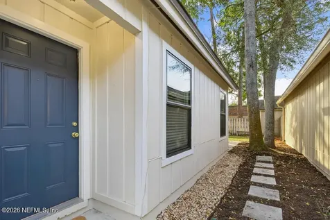 3828 Millpoint Drive Jacksonville FL 32257