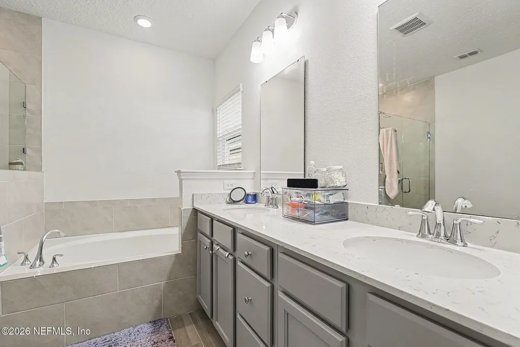 2735 White Cedar Lane Green Cove Springs FL 32043