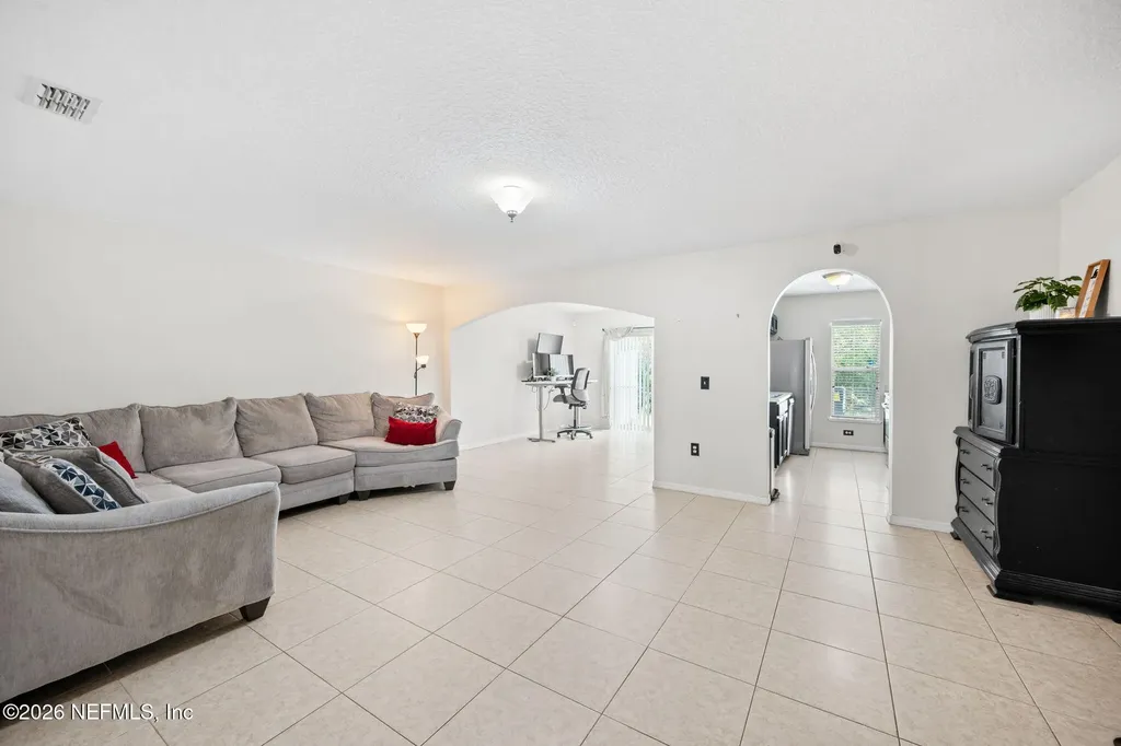 7424 Palm Hills Drive Jacksonville FL 32244