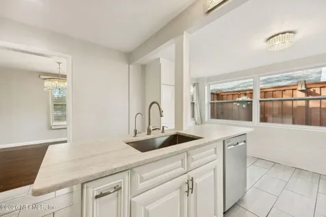4637 Manchester Road Jacksonville FL 32210