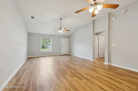 594 Lady Lake Road W Jacksonville FL 32218